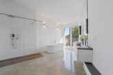 Neuwertiges-Dachgeschoss mit zwei Balkonen und Weitblick in Altona-Altstadt - masterbedroom
