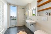 Penthouse über den Dächern von Eimsbüttel mit Dachterrasse & Garage - duschbad