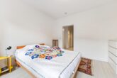 Kapitalanlage in Hamburg-Osdorf: Vermietete 2-Zimmer-Wohnung mit Balkon & Garage - schlafzimmer
